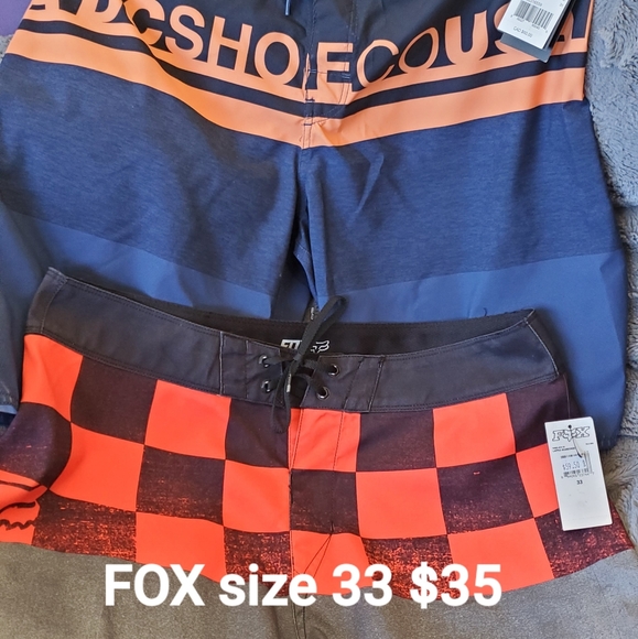 Shirts, jeans, shorts, hoodies. - Picture 6 of 6